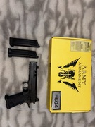 Replika pistoletu r604 army armament gas blow back