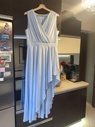 Elegancka asymetryczna sukienka