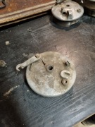 Szczękotrzymacz przedni shl m11 m06u m06t m06 przód dekiel koła m11w