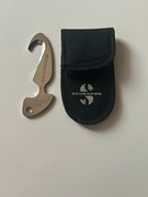 Nóż nurkowy z pokrowcem.