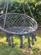 Fotel wiszący, bocianie gniazdo