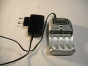 Ładowarka mikroprocesorowa AA , AAA, 