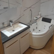 Wanna z hydromasażem 140x80 prostokątna z ozonatorem.