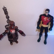 Ben   10 figurka    ruchoma  z osprzętem  stan idealny