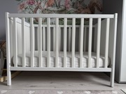 Zestaw łóżeczko SUNDVIK + materac HILDING + ochraniacz