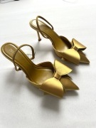 ZARA satynowe czółenka kokarda szpilki złote odkryta pięta NOWE 38