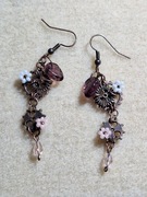 Kolczyki steampunk z kwiatami i trybikami – rękodzieło