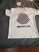 T-shirt  nowa z metką Moncler