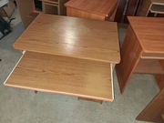 Biurka komputerowe z wysuwaną półka na klawiatura mozliwy transport