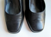 Eleganckie czolenka M&S czarna skora obcasy r. 40 jn