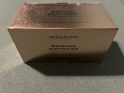 Kwiatowe pióro motyla