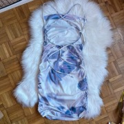 Sukienka m 38 ombre biała lila dopasowana marszczona blogerska hit