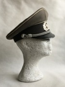 Czapka oficerska NVA DDR. Rozm. 57