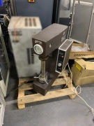 Twardościomierz Rockwell KP 1500 2P