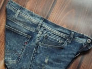 REPLAY BLUE JEANS- SLIM- RURKI- DESTROYED- VINTAGE- pas 88 cm