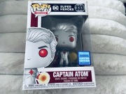 Funko POP kapitan atom suoer heroes 333