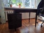 Biurko z szufladami - solidne, klasyczne