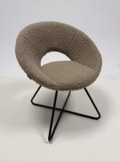 Fotel boucle Beliani Rachel beżowo-różowy nowy