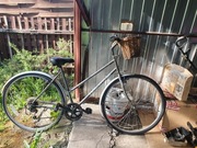 Rower miejski z koszykiem