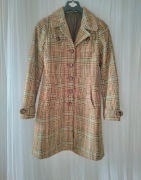 Piękny stylizowany płaszcz w kratkę brąz taliowany 38 M retro styl