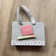 Everybody london zestaw make up roz blyszczyk nowe torebka