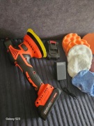 POLERKA SAMOCHODOWA MIMOŚRODOWA 6-CALOWA ZESTAW PADY 2X AKU 21V