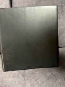 Klaser ze znaczkami.  385 znaczkow 4  bloczki