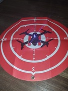 Nowy dron E99 z kamerą 4k i matą lądującom