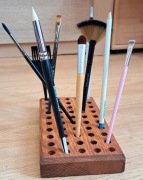 Podstawka na pędzle z drewna organizer sorter drzewko stojak blok naturalny