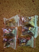 Bursztyn nieszlifowany wiercony