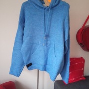 Milutki rozciągliwy sweter z kapturem rozm.48/46/50 niebieski,nowy