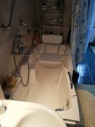 Wanna z drzwiami dla osób starszych