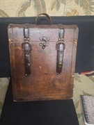 Stary drewniany tornister Vintage 