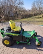 Traktor kosiarka samojezdna John Deere Z330M