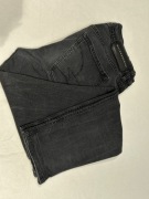 Czarne Jeansy Baldessarini