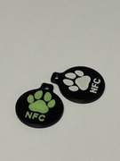 Przypinka do obroży z tagiem nfc