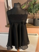 Czarna sukienka/tunika koronkowa babydoll zwiewna M/L