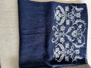 Elegancki szal marki Tinde 100% wełna Merynosów