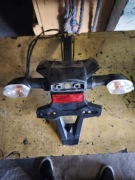 Yamaha MT07 Tracer mocowanie tablicy rejestracyjnej z kierunkowskazami ogon