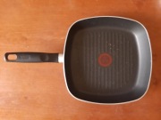 Patelnia grillowa kwadratowa Tefal 26x26cm 