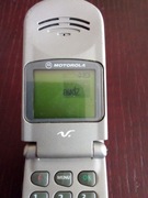 Uszkodzony telefon Motorola V3690