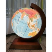 Globus polityczno-fizyczny 32cm Zachem, podświetlany, drewniany, aplikacja.