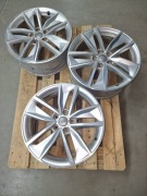 Audi Q3 Ronal 7Jx18" ET43 8U0601025AN