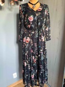 Piękna sukienka Salko rozm.40/42