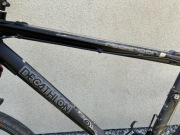 Rower MTB Decathlon Rockrider 8.1; rama XL 21"; koła 26"; Shimano Deore