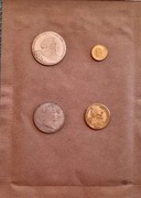 Zestaw różnych monet (12)