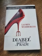 DIABEŁ UBIERA SIĘ U PRADY Lauren Weisberger