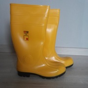 OBUWIE CHRONNE GUMOWCE KALOSZE BEZPIECZNE WYSOKIE PCV S5 EUROFORT