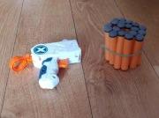 Pistolet mały sprężynowy na lotki