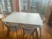 Sprzedaję biały stół do jadalni i 6 krzeseł w dobrym stanie